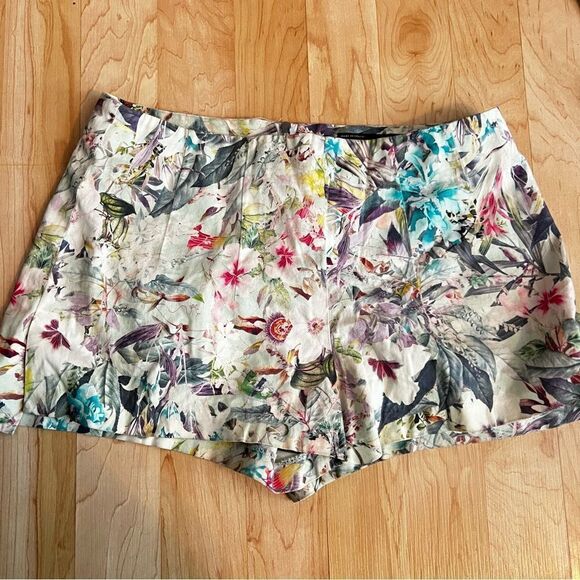 Zara Floral Multicolored Shorts Women’s Small - Picture 1 of 5